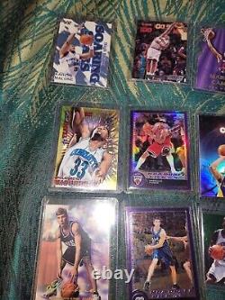 Lot Of 18 Basketball Card In Hard Cases