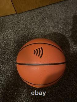 SIQ Smart Bluetooth Mens Basketball
